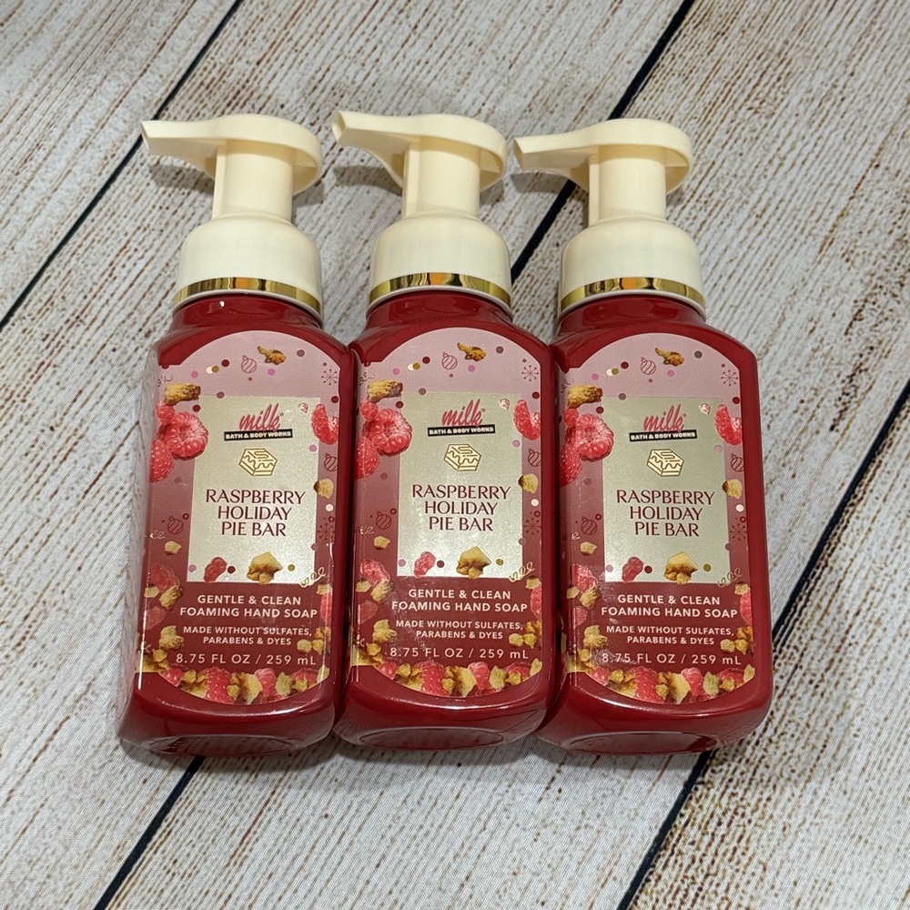 NWT Bath & Body Works Milk Bar Raspberry Holiday Pie Bar Foaming Hand Soap (3)